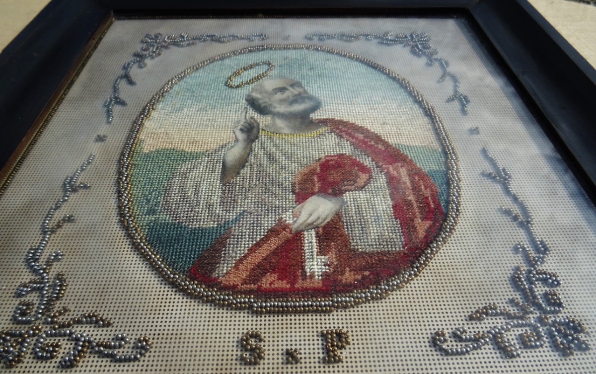 St Peter Holding the Keys of Heaven Religious Needlepoint Antique Picture (4).JPG